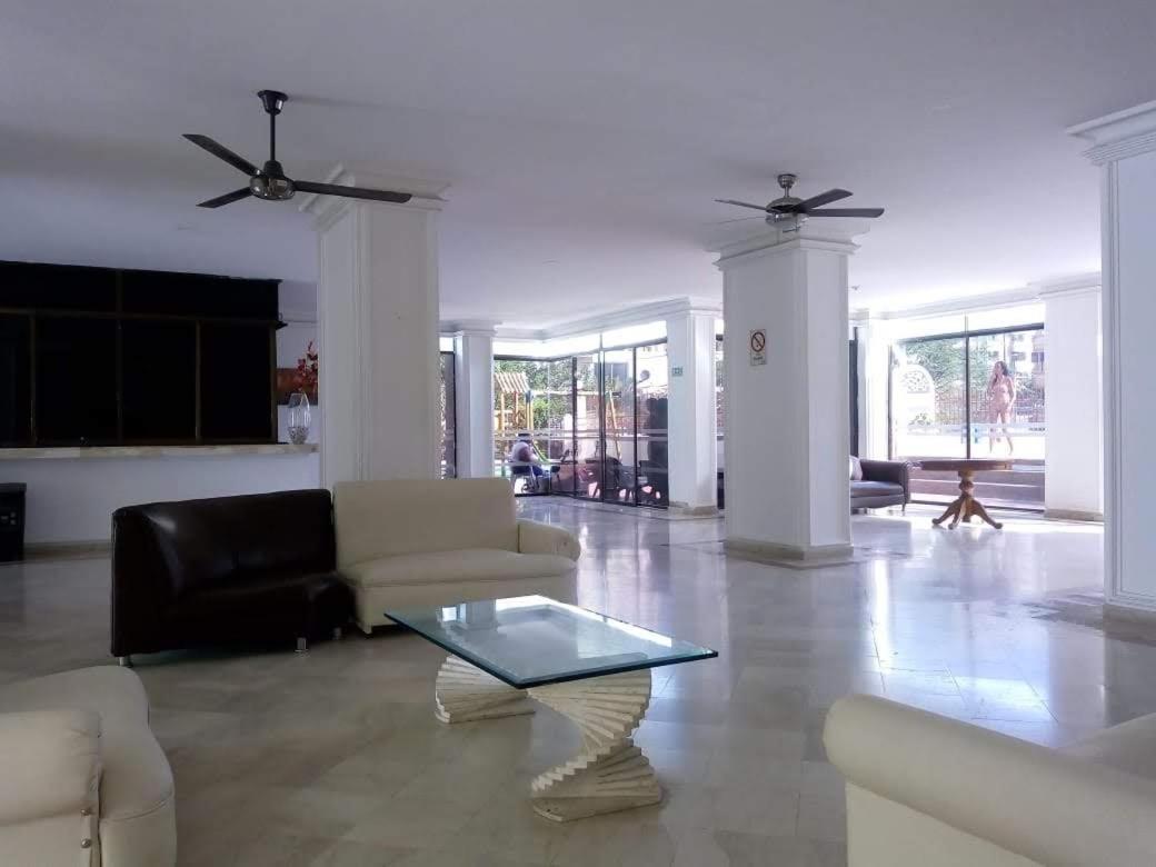 Apartamento Nuevo Rodadero Apto 501 Torre A